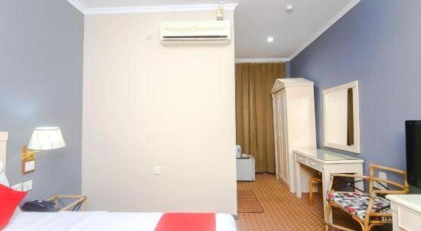 โอโย 563 จ็อคกี้ ลอดจ์ โฮเต็ล Hotel ซันดากัน ภายนอก รูปภาพ