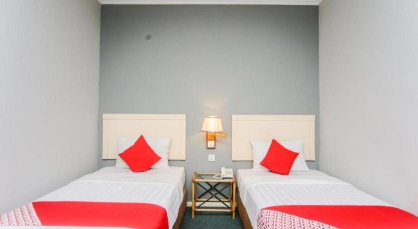 โอโย 563 จ็อคกี้ ลอดจ์ โฮเต็ล Hotel ซันดากัน ภายนอก รูปภาพ